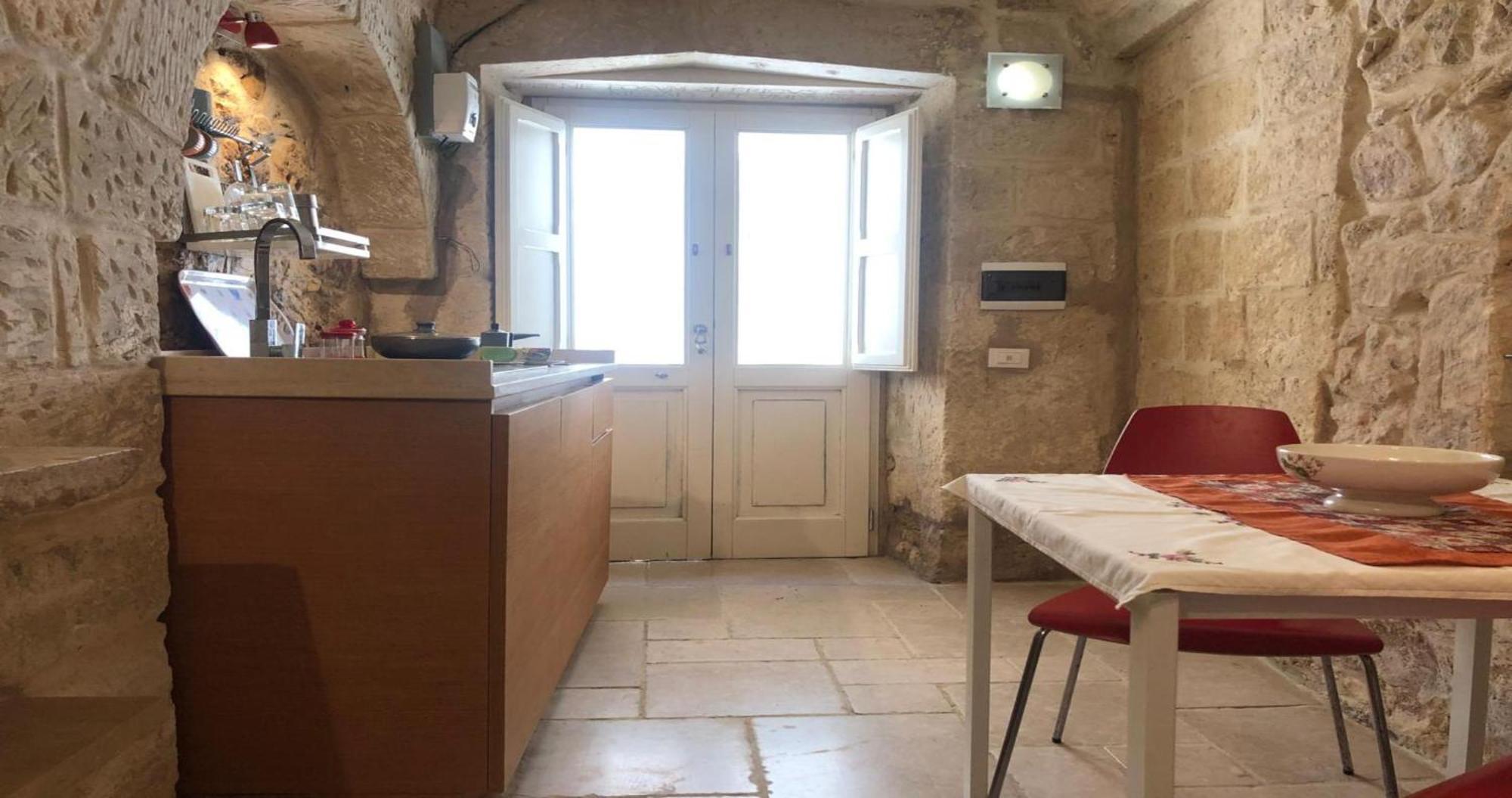 Odegos Monolocali Vico Sant'Antonio Carpignano Salentino Exterior foto